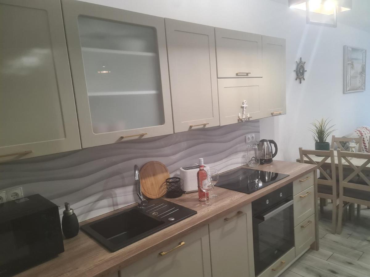 Lebskie Zacisze - Apartamenty Lebska Ostoja- Piaskowa Zarnowska Exterior foto